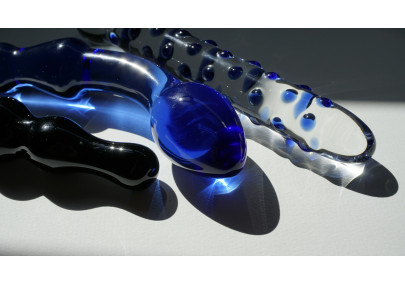 Fallo freddo o caldo: come godere con il dildo in vetro