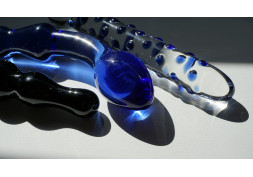 Fallo freddo o caldo: come godere con il dildo in vetro